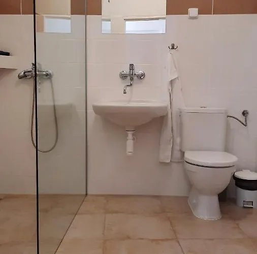 Πανσιόν Prislin *